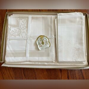 Warranted Damask mid century white tablecloth 8 napkin set mid century 84x64 NOS